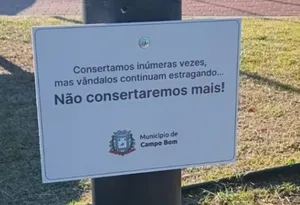 Imagem ilustrativa da imagem Cidade do RS se nega a trocar luminárias vandalizadas: ‘Desperdício de recursos’