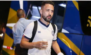 Imagem ilustrativa da imagem Everton Ribeiro passa por cirurgia após diagnóstico de câncer: 'Vamos vencer'