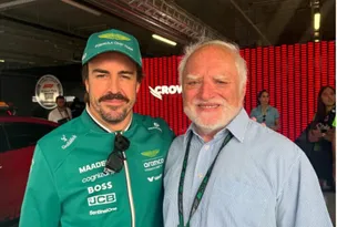 Imagem ilustrativa da imagem Idoso de meme icônico chama atenção de pilotos no GP da Hungria de F1; veja vídeo