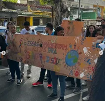 Imagem ilustrativa da imagem Marcha contra trabalho infantil toma as ruas do Centro do Recife nesta sexta-feira
