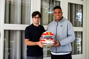 Imagem ilustrativa da imagem Ronaldo amplia lista de clientes e passa a agenciar piloto Rafael Câmara