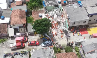 Imagem ilustrativa da imagem Tragédia em Olinda: nova vistoria será realizada no local do desabamento das casas
