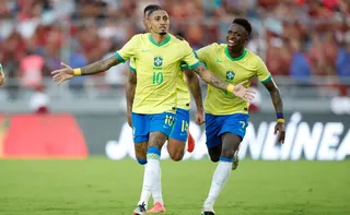 Imagem ilustrativa da imagem Vini Jr., Marta e Raphinha concorrem a melhor jogador do mundo na Bola de Ouro