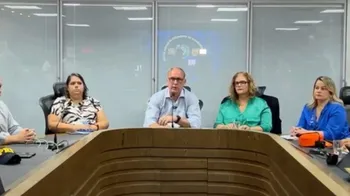 Imagem ilustrativa da imagem Número de mortos em acidente de ônibus na BR-432, em Saloá , sobe para 17