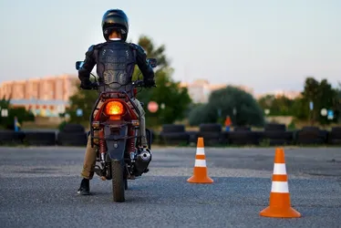 Imagem ilustrativa da imagem 15 vagas para curso de pilotar motos com mais segurança