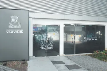 Imagem ilustrativa da imagem 28 mil profissionais da educação devem ser beneficiados com reajuste no ES