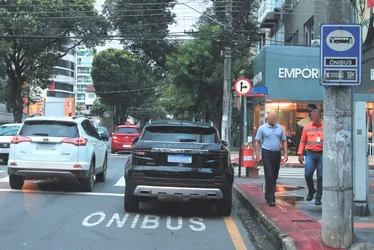 Imagem ilustrativa da imagem 87 mil multados este ano no ES por estacionar em locais proibidos