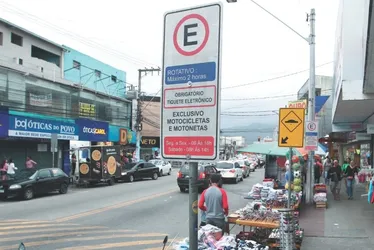Imagem ilustrativa da imagem 87 mil multados este ano no ES por estacionar em locais proibidos