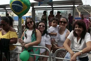 Imagem ilustrativa da imagem Acrobacias, simulações e helicópteros marcam o desfile de 7 de setembro