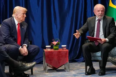 Imagem ilustrativa da imagem Aliados de Bolsonaro focam elogio de Trump e base de Lula exaltam soberania