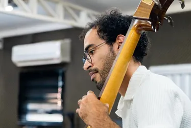 Imagem ilustrativa da imagem Antonino: o rosto da Orquestra Criança Cidadã na nova edição do Concerto pela Paz