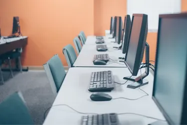 Imagem ilustrativa da imagem Apagão de profissionais desafia padarias, construtoras e hospitais no ES