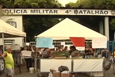 Imagem ilustrativa da imagem Após 8 anos da greve da PM, cerca de dois mil militares vão a julgamento no ES