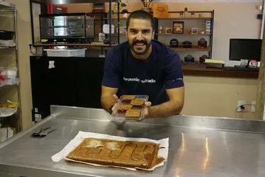 Imagem ilustrativa da imagem Aprenda a fazer um Brownie de chocolate com apenas cinco ingredientes