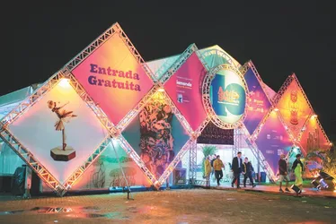 Imagem ilustrativa da imagem Arte de todo o País toma conta da Praça do Papa na 13ª ArteSanto