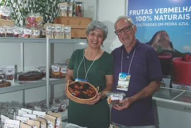 Imagem ilustrativa da imagem Até linguiça de tilápia em feira na Praça do Papa