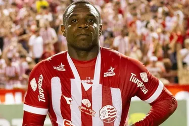 Imagem ilustrativa da imagem Atleta do Náutico é vitima de ataques racistas durante jogo contra o Brusque