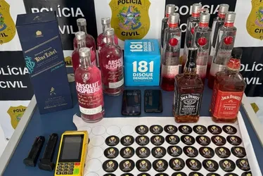 Imagem ilustrativa da imagem Bebidas supostamente adulteradas eram vendidas pelas redes sociais no ES