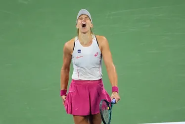Imagem ilustrativa da imagem Bia Haddad é dominada por Anisimova e cai nas oitavas do US Open