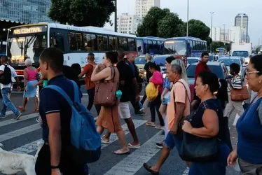 Imagem ilustrativa da imagem Brasil tem queda na desigualdade em educação, emprego e meio ambiente