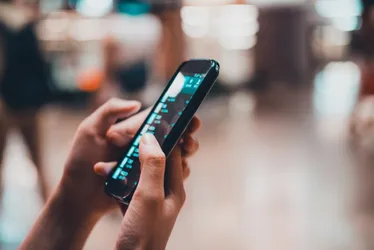 Imagem ilustrativa da imagem Pesquisa mostra avanço em salas de aula com proibição de celulares