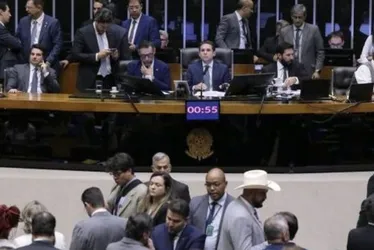 Imagem ilustrativa da imagem Câmara aprova PEC da blindagem e ressuscita voto secreto para proteger parlamentar