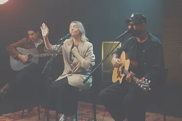 Imagem ilustrativa da imagem Cantores Lucas e Evelyn lançam a canção “Que Nome é Esse”