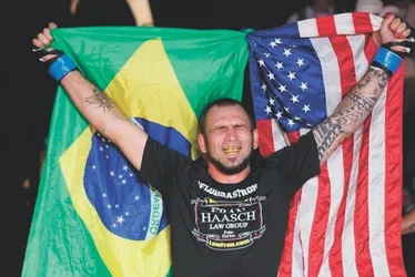 Imagem ilustrativa da imagem Capixaba luta no maior evento de boxe sem luvas do mundo