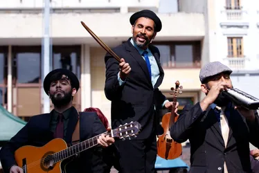 Imagem ilustrativa da imagem Caravana de teatro em Vitória e Aracruz neste fim de semana