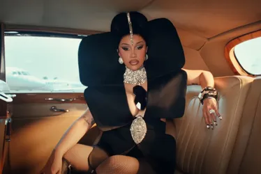 Imagem ilustrativa da imagem Cardi B anuncia gravidez do primeiro filho com Stefon Diggs, astro da NFL