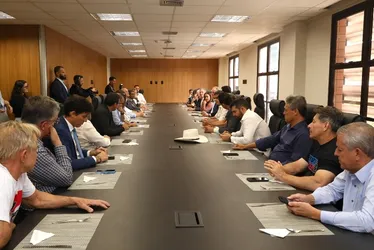 Imagem ilustrativa da imagem Casagrande e Ferraço fazem visita à Assembleia Legislativa após obras