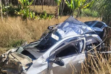 Imagem ilustrativa da imagem Casal morre após carro cair de rampa de voo livre no ES