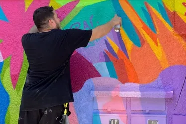 Imagem ilustrativa da imagem Centro de Vitória ganha mural para celebrar a história portuária
