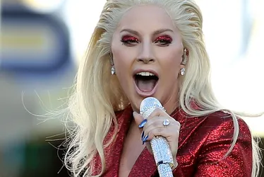Imagem ilustrativa da imagem Com problemas na voz, Lady Gaga cancela show minutos antes de subir ao palco