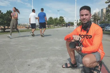 Imagem ilustrativa da imagem "Consigo fazer 3 salários mínimos", conta fotógrafo que registra treinos na orla