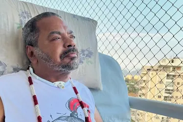 Imagem ilustrativa da imagem Corpo de Arlindo Cruz é sepultado no Rio por amigos e personalidades do samba