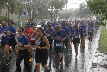 Imagem ilustrativa da imagem Corrida Tribuna Ruas da Cidade: tradição e festa à beira da baía