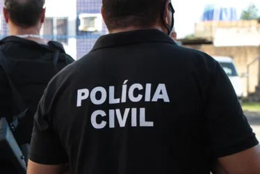 Imagem ilustrativa da imagem Criminosos extorquiam vítimas após fingirem ser mulheres em apps; mais de 30 caíram