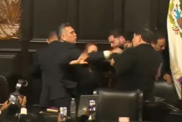 Imagem ilustrativa da imagem Debate no Senado mexicano termina em pancadaria