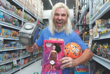 Imagem ilustrativa da imagem Dia das Crianças: presentes vão de bonecas a brinquedos eletrônicos