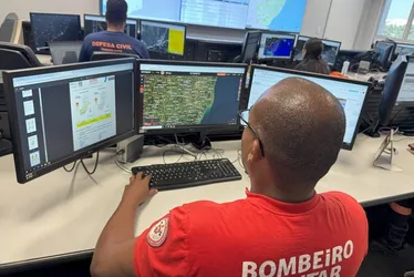 Imagem ilustrativa da imagem ES usa sistema para monitorar focos de incêndio em áreas de vegetação 24h por dia