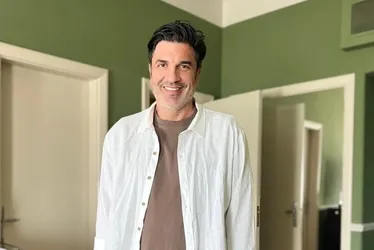 Imagem ilustrativa da imagem Edu Guedes volta à TV após cirurgia para retirada de tumor no pâncreas