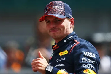 Imagem ilustrativa da imagem Ele fica: Max Verstappen confirma permanência na Red Bull