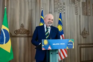 Imagem ilustrativa da imagem Bolsonaro faz parte do passado da política brasileira, diz Lula
