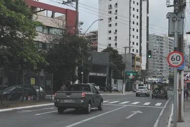 Imagem ilustrativa da imagem Em 1 mês, novos radares aplicam 10 mil multas em Vila Velha