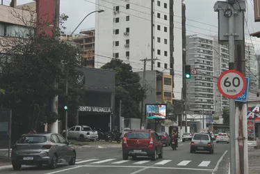 Imagem ilustrativa da imagem Em 1 mês, novos radares aplicam 10 mil multas em Vila Velha