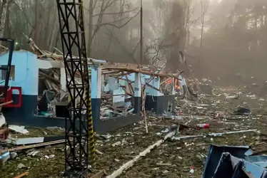 Imagem ilustrativa da imagem Empresa confirma 9 mortes em explosão de fábrica no Paraná