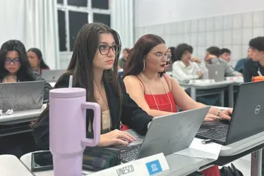 Imagem ilustrativa da imagem Escolas criam mais incentivos para formar líderes no futuro