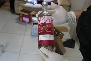 Imagem ilustrativa da imagem Esquema de bebidas alcoólicas adulteradas era investigado há 3 meses no ES