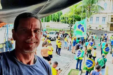 Imagem ilustrativa da imagem Ex-BBB acusado de envolvimento no 8 de janeiro, vive na Polônia